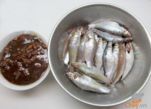 Cá linh kho tương - món ngon mùa nước nổi
