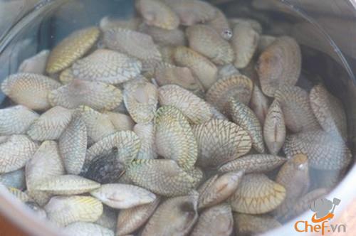 Canh rau dền nấu ngao hoa