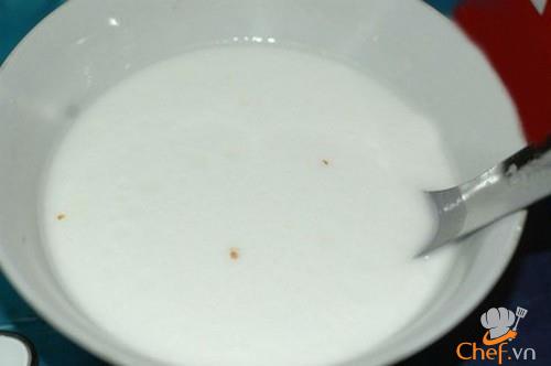 dung-chao-chong-dinh-lam-banh-cuon-thit-ga-ngon-tuyet