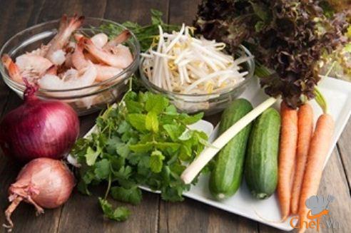 Salad tôm kiểu Thái chua cay hấp dẫn