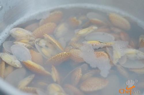Canh rau dền nấu ngao hoa
