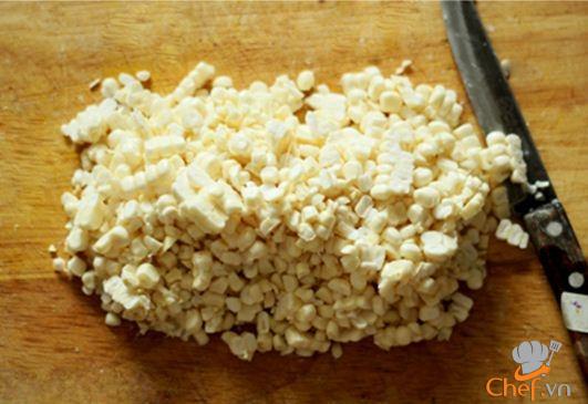 Ram bắp giòn tan của xứ Quảng