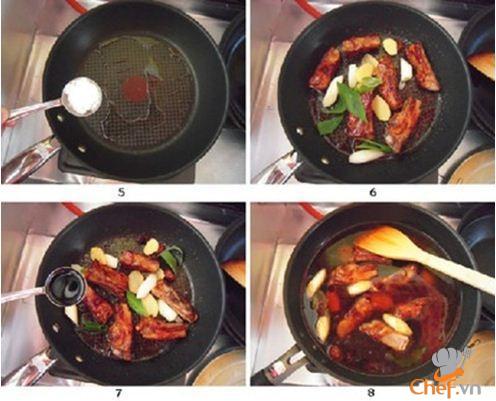 Sườn om khoai tây đậm đà lạ miệng