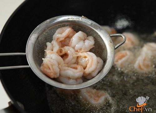 Tôm rim lạc lạ miệng ngon cơm