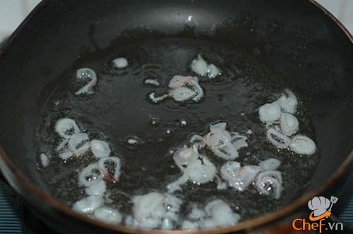 dung-chao-chong-dinh-lam-banh-cuon-thit-ga-ngon-tuyet