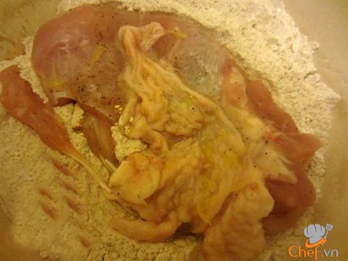Học Christine Hà cách làm gà chiên giòn thật ngon!