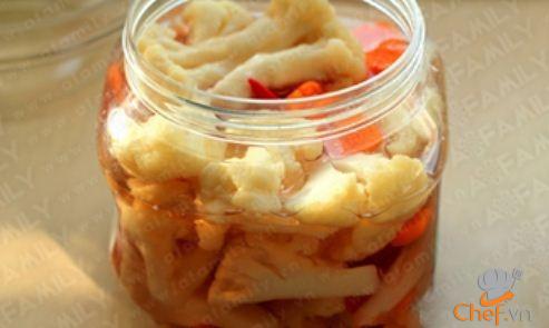 Súp lơ muối chua - giòn ngon lạ miệng