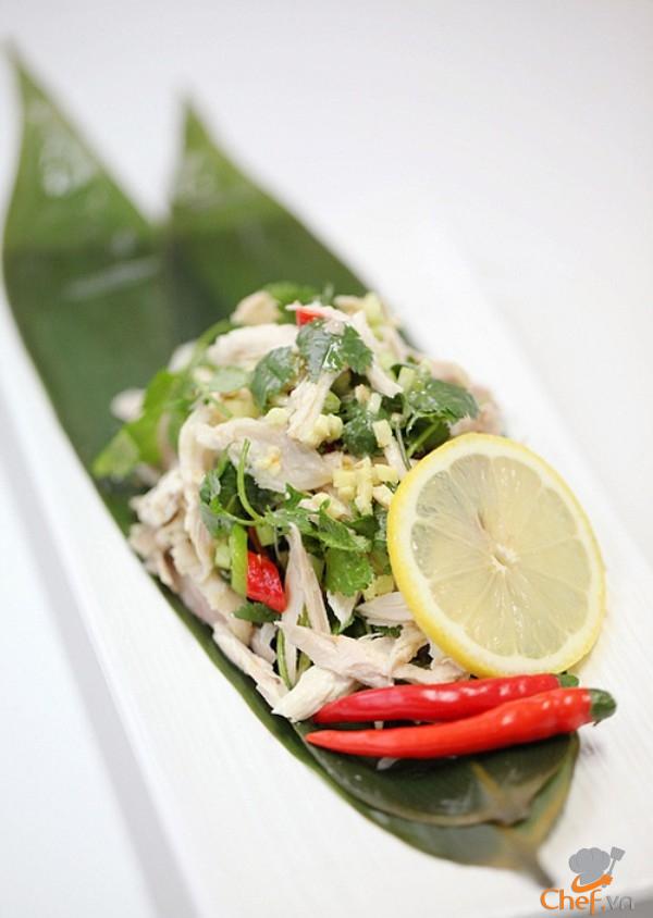 Gà xé phay đổi món ngày cuối tuần